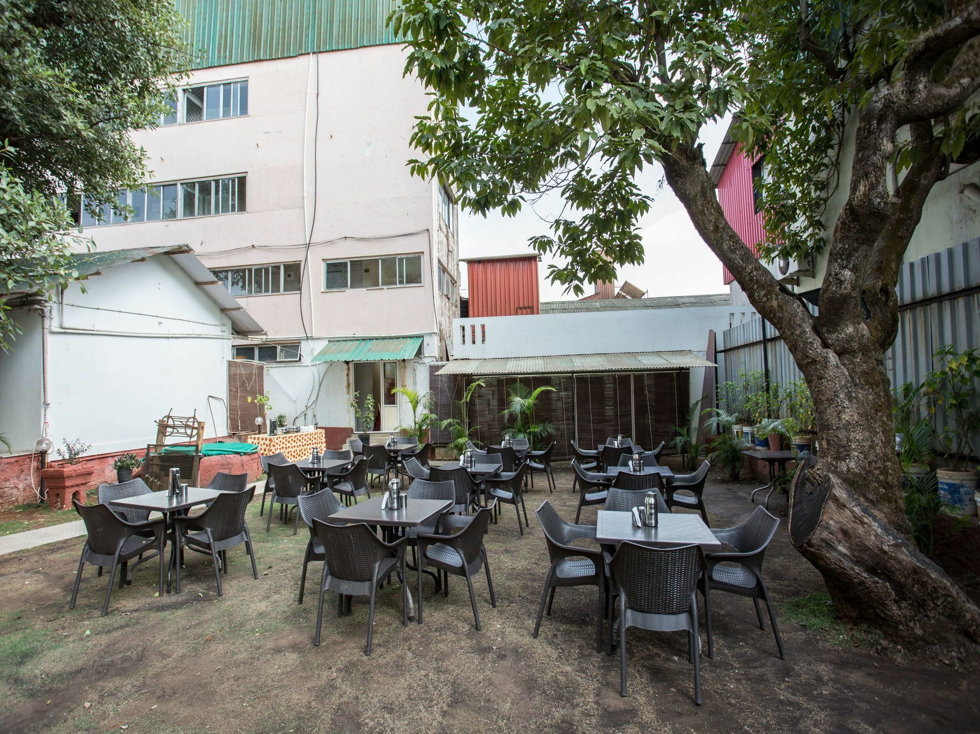 Oyo 10440 Hotel Surabhi Mahabaleshwar Exterior photo